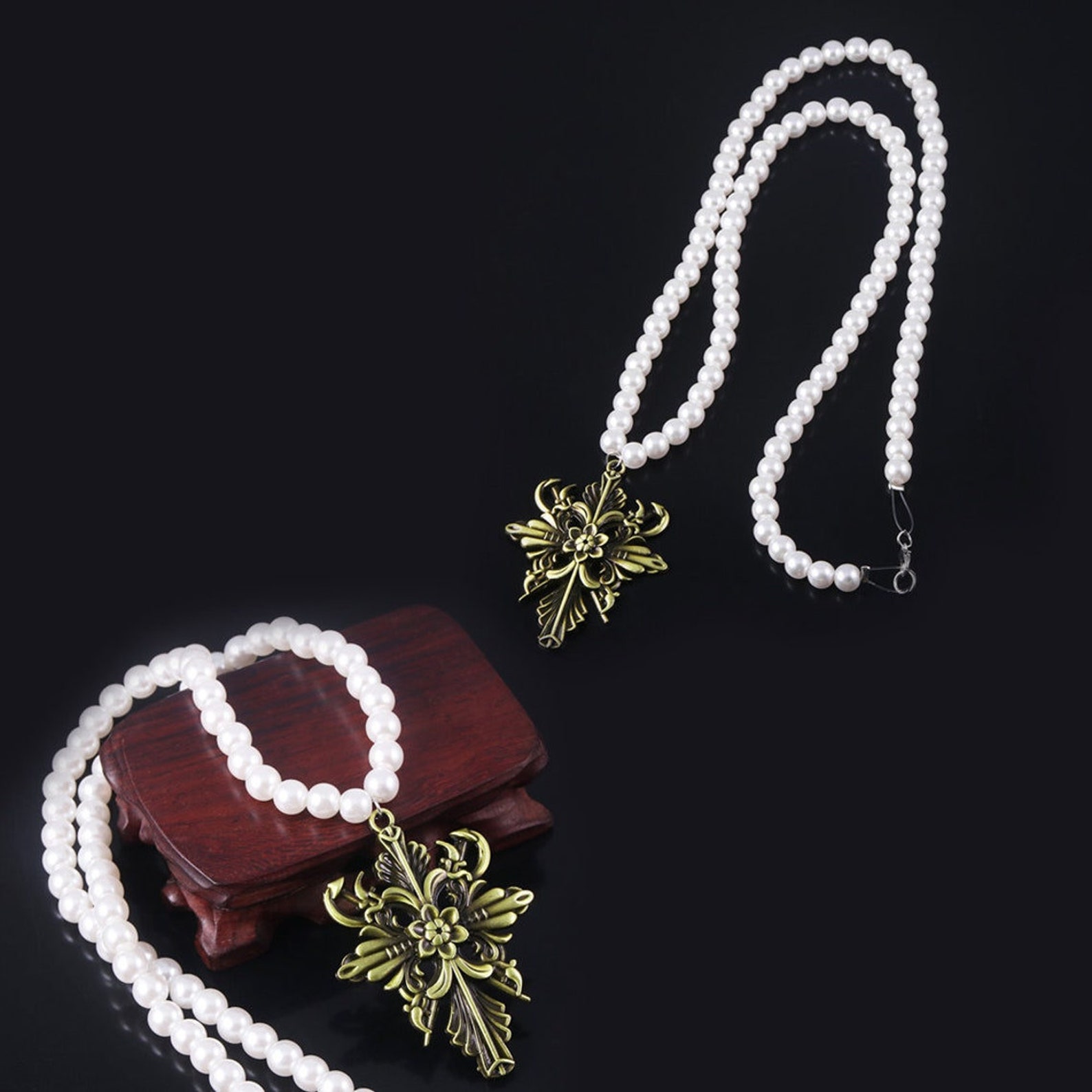 RE8 Lady Dimitrescu Necklace Boss Video Game Metal Prop Etsy