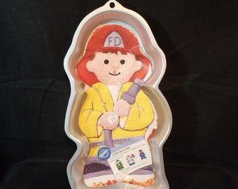 Wilton 2105-2077 Cake Pan - Little Heros Firefighter 2003