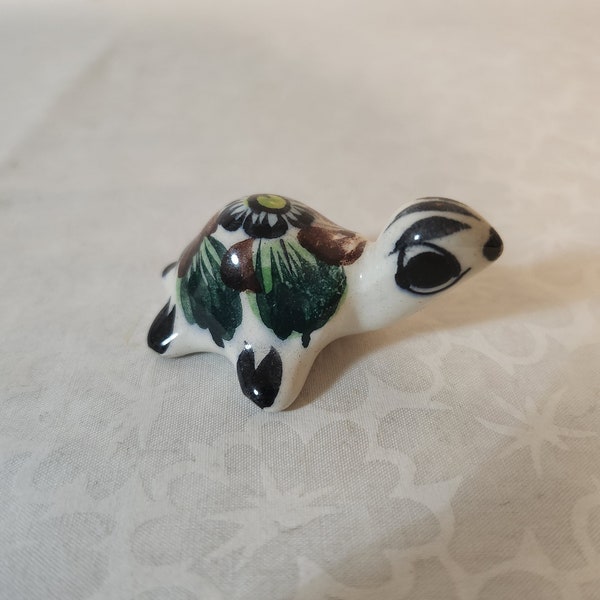 Hand Painted Mexico Tonala Miniature Turtle Figure Folk Art - Mexican pottery