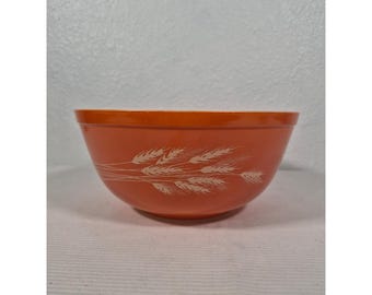 Bol para mezclar Pyrex 403 Autumn Harvest color naranja quemado con forma de trigo, 2,5 cuartos de galón (2,5 litros).