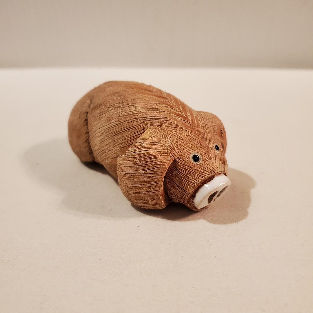 アルテサニア リンコナダ陶器の巻き針金のしっぽのついた豚