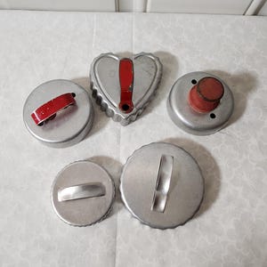 Vintage Metal Cookie Biscuit Doughnut Cutters - set of 5