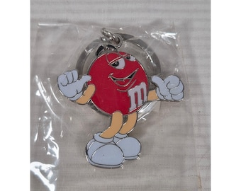 M&M rode metalen emaille sleutelhanger met karakter Nieuw snoeplogo reclamememorabilia