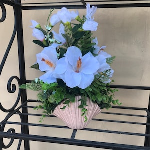 Seashell vase Hibiscus Flower vase Beach house decor Oyster vase Flower Pot Home Decoration Clam Shell Arrangement Coastal Home Decor