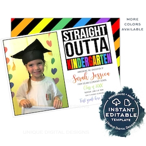 Cartão de anúncio de formatura do jardim de infância Straight Outta, meninas editáveis avançam para o primeiro anúncio com foto, direto da escola INSTANTÂNEO