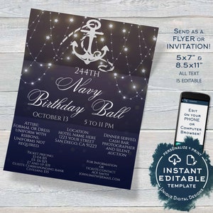 Op de afbeelding: Een marineblauwe uitnodiging voor een 244e Navy Birthday Ball. De uitnodiging heeft een wit anker met een touwontwerp, een reeks witte lampjes en de tekst "244th Navy Birthday Ball" in wit cursief schrift. De datum is 13 oktober en de tijd is van 17:00 tot 23:00 uur. De uitnodiging bevat ook details over kleding, locatie, ticketprijzen en het geserveerde diner. De uitnodiging is bewerkbaar en kan worden afgedrukt in de formaten 5x7" of 8,5x11".