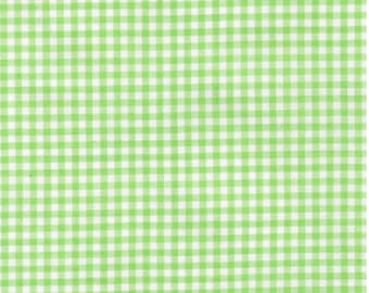 1/8 inch Sweet Pea Green Gingham Fabric - Cotton Quilting Apparel