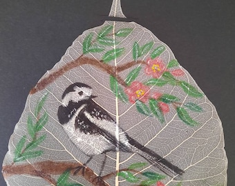 Hand Painted Pied Wagtail Leaf Arf