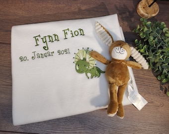 Kuschelige Babydecke mit Geburtsdaten, individuelles Geschenk zur Geburt, Decke mit Namen, Taufgeschenk personalisiert