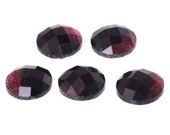 30 cabochons  12 mm en résine, facétés, couleur améthyste et gris