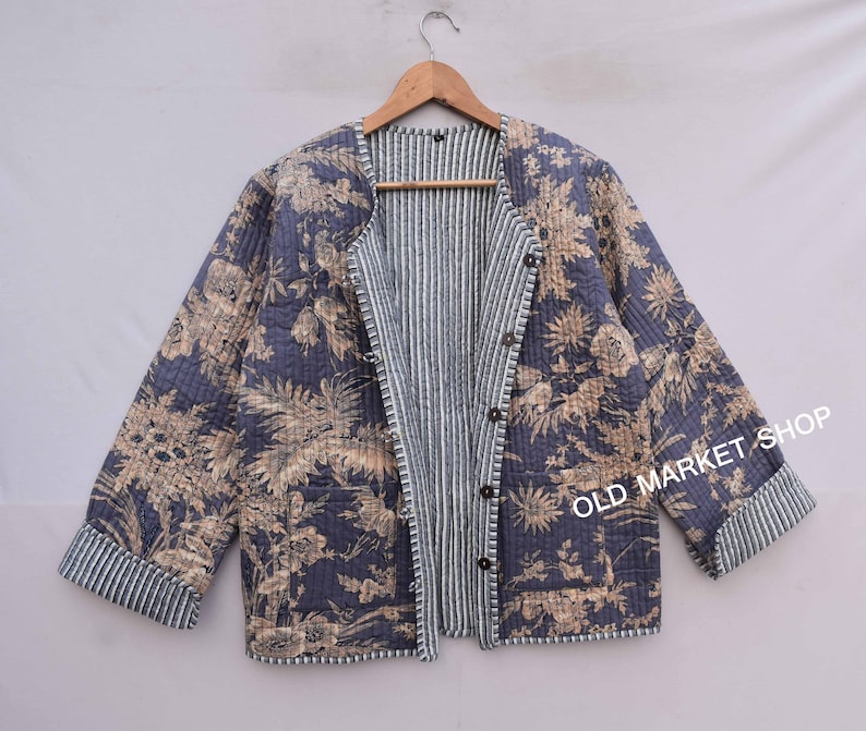 Baumwolle gesteppte Wende-Mode Jacke Mantel Floral Kantha Frauen Mädchen Jacke Winter Sommer Boho lange Kurzmantel Boho Brautjungfer Geschenk Blau