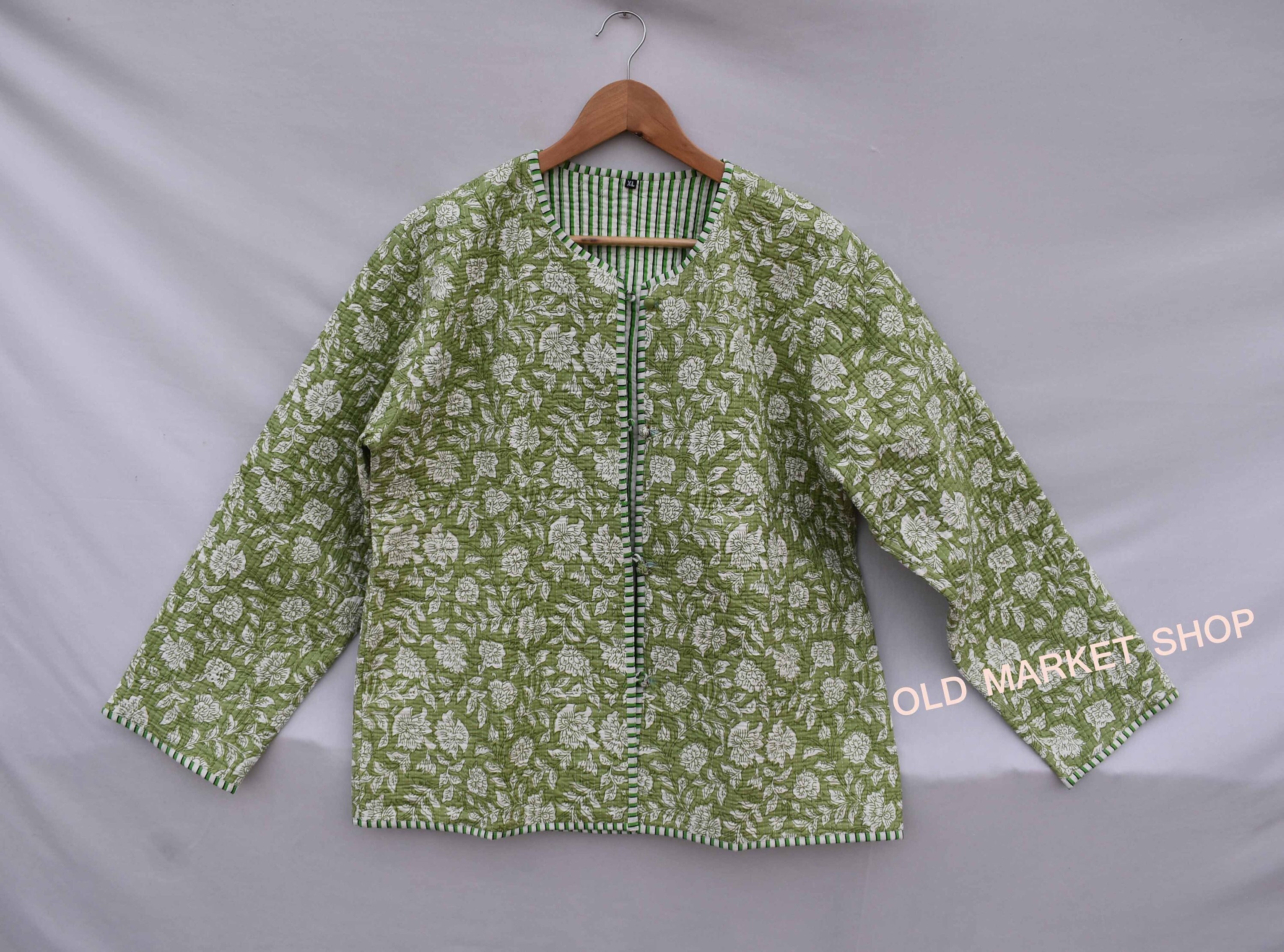 ジャケット・アウター vintage ethnic reversible cotton jacket Indian Butterfly Printed Cotton Quilted Jacket Vintage
