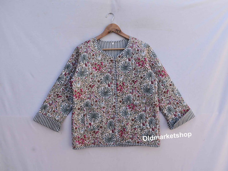 Baumwolle gesteppte Wende-Mode Jacke Mantel Floral Kantha Frauen Mädchen Jacke Winter Sommer Boho lange Kurzmantel Boho Brautjungfer Geschenk Bild 2