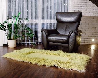 Handwoven Wool Rug: Modern Fluffy Cozy Rug for Home Living