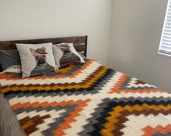 Ręcznie robiony koc wełniany ze 100% wełny owczej w kolorowy wzór, rozmiar king size