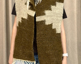 Ręcznie robiona wełniana kamizelka: ukraińska tkana kamizelka