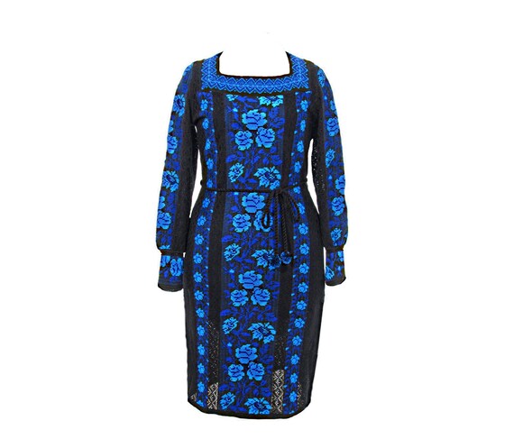 black dress with blue flowers