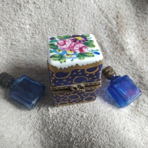 Limoges box with bottles,Hand painted, shaped box, ring box, jewellery satchel, ring bearrer, vintage french heart box,ade in France,