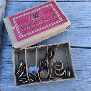 Fancy old tire repair kit, moment Schlauch Verdichtungsschraube, bicycle, antique