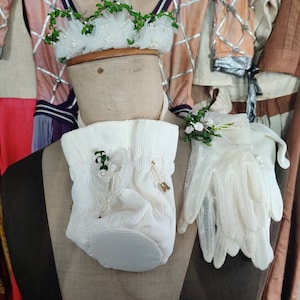 Große grüne Myrte Tiara, Vintage Myrte Kranz, grüne Hochzeitskrone, altes Hochzeitsdiadem, grüne Papier Myrte Tiara, etwas altes