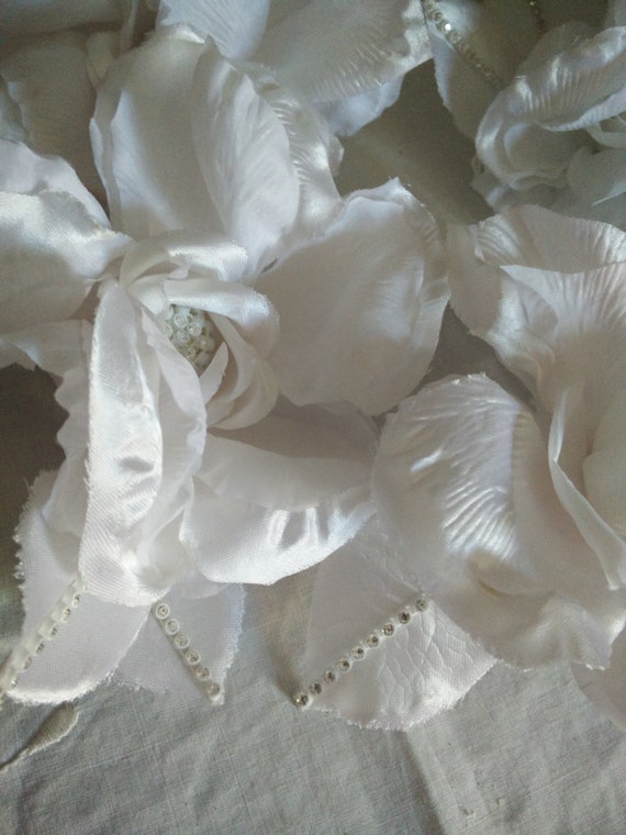 4 Large, white colored wedding silk flowers, vint… - image 2