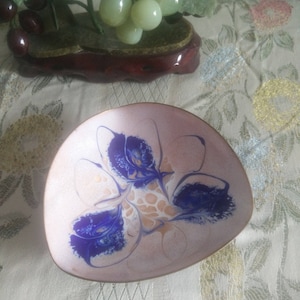 Rose and blue east german enamel bowl, midcentury, vintage enamelled Copper bowl, mcm, 60s ring dish , vintage plate, gdr
