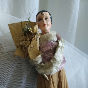 Boudoir Puppe, ca 1920er Jahre, seltenes Fundstück ! Boudoir - Puppe aus Gips, Chenille und Crêpe-Papier, erzgebirgisch, ? Shabby Chic, Brocante, French Chic