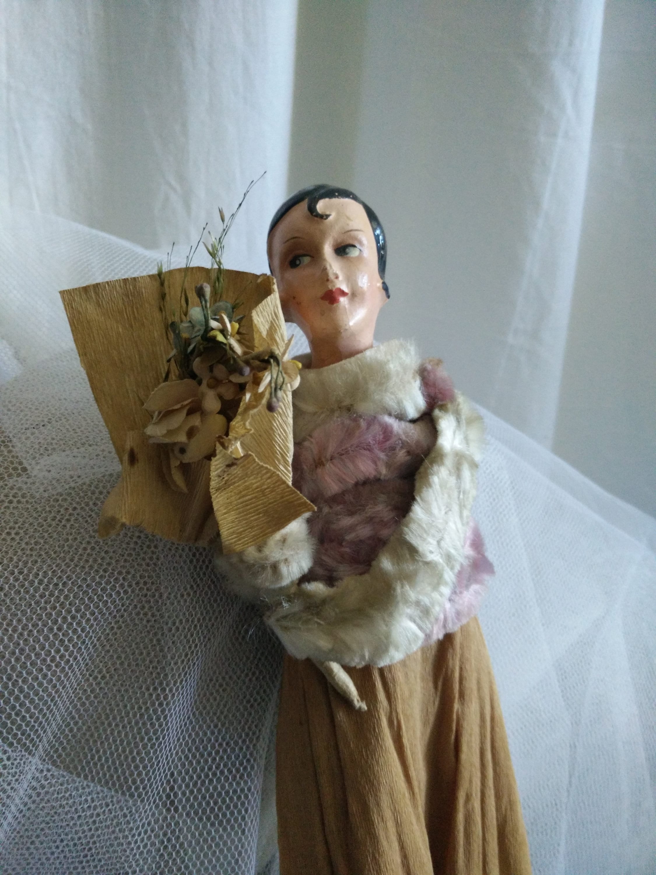 Boudoir doll, ca 1920s, rare find! Boudoir doll made of plaster, chenille and crêpe paper, erzgebirge,? Shabby chic, brocante, French chic