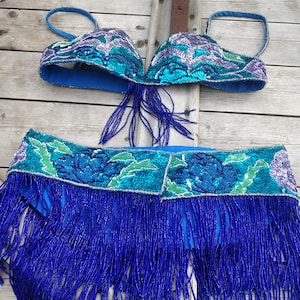 Vintage blue show outfit, burlesque, oriental dance, light pink sequins, beaded, brocante,