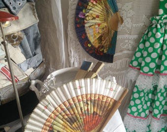 4 vintage Fans, flamenco fan from 1940s/50s, distressed, usable but used condition, great display item for shabby chic, brocante decor,