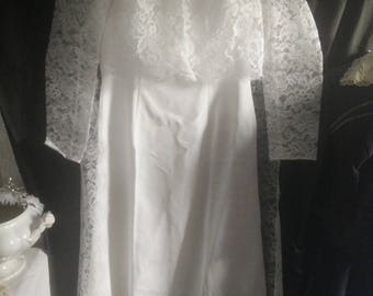 Vintage Vera Mont Paris wedding dress, with Train, wreath, veil, 70s, vintage wedding , bride dress, bridal, size 42, wedding gown