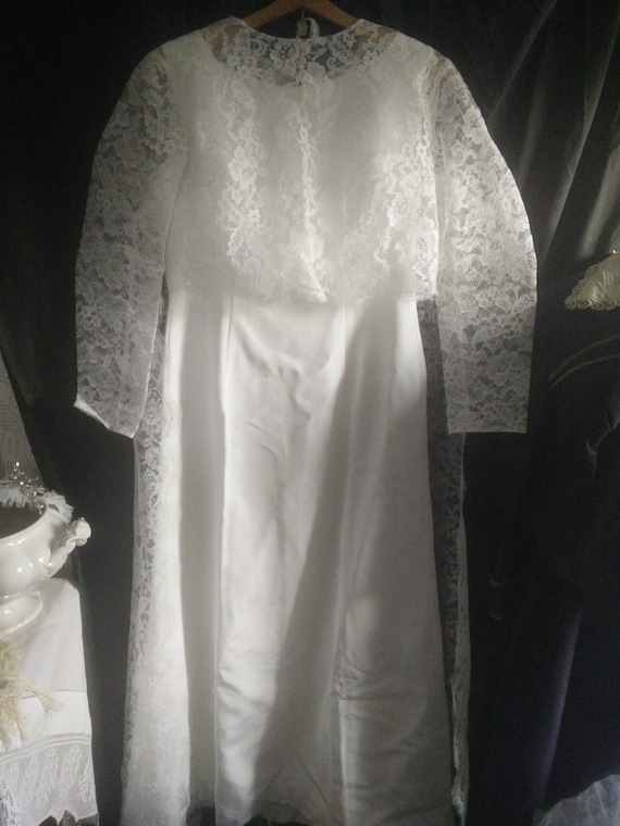 Vintage Vera Mont Paris wedding dress, with Train… - image 1