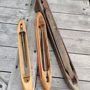 3 antique weaving shuttles, loom weaving shuttles, brokante decor