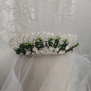 Large green german myrtle Tiara, vintage myrtle wreath, green wedding crown, old wedding diadem, green paper myrtle Tiara, something old