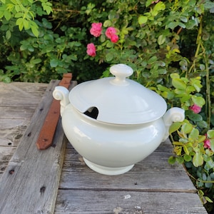 Large antique french white soup tureen, soupiere, soup bowl from pre 1900