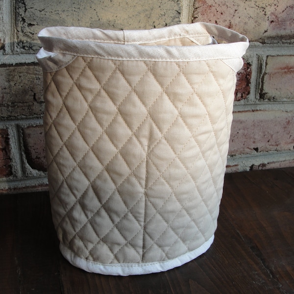 Small  Quilted Bucket Bag organizer