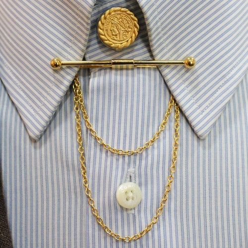 men's shirt with tie bar collar