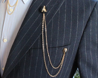 Broche de revers de chaîne faite à la main personnalisée en onyx noir, épingle de collier de veste de lettre personnalisée, cadeaux pour homme, bijoux pour hommes garçons d'honneur de mariage