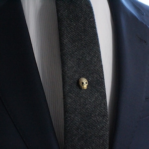 Skull Tie Tack with chain, Tie Clip, Tie Bar, Hand Made Unique Design, Men&#39;s Wedding Jewellery, Gift for him husband, Man Dad gifts