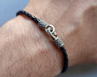 Schwarzes Lederarmband: Sterling Silber Verschluss, handgemachter Herrenschmuck