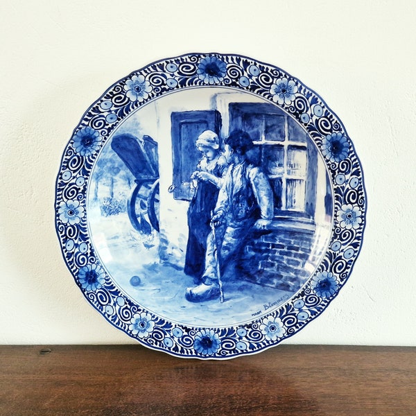 Vintage delftblue plate - 29,5 cm - de porceleyne fles - Royal Delft - made in Holland - the netherlands - Delft - 1977