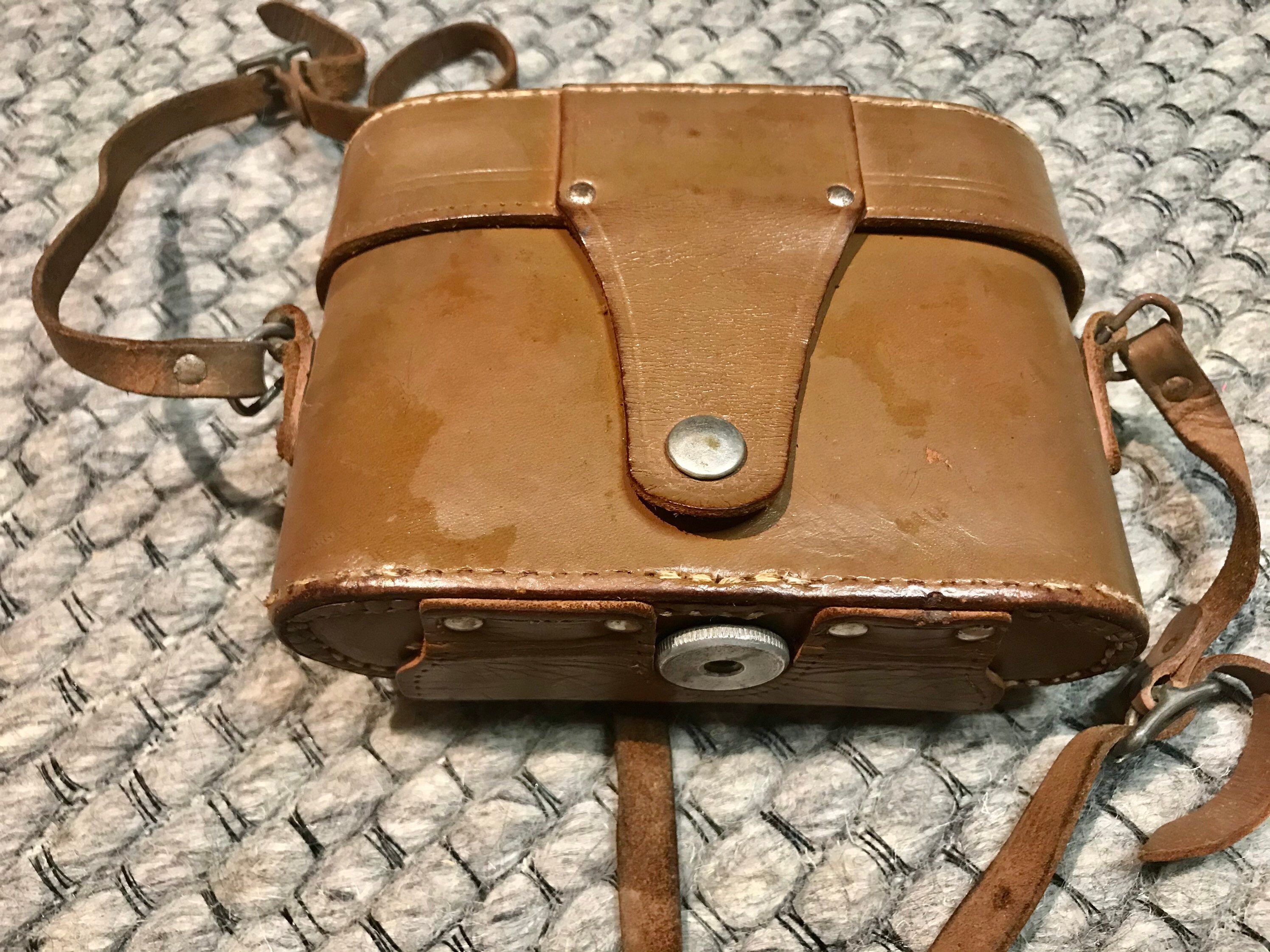 Appareil Photo Ancien AGFA BOX 1933 Avec Sacoche - Box Camera Mit Ledertasche, état Correct
