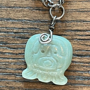 Vintage 1970s Maya Aztec Meso American Green Apple Jade Hieroglyphic LORD Symbol, Hand Carved Mexican Jade Pendant with 26” necklace