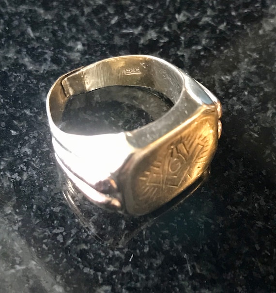 Antique European Masonic Gold Ring 1950s Engraved… - image 2