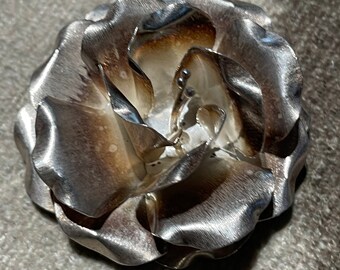 Vintage 1960s Solid Silver 925 Desert Rose Brooch Pendant, Pin with Tarnished Pedals, Locking Clasp and Pendant Loop, JRI Mexico Silversmith