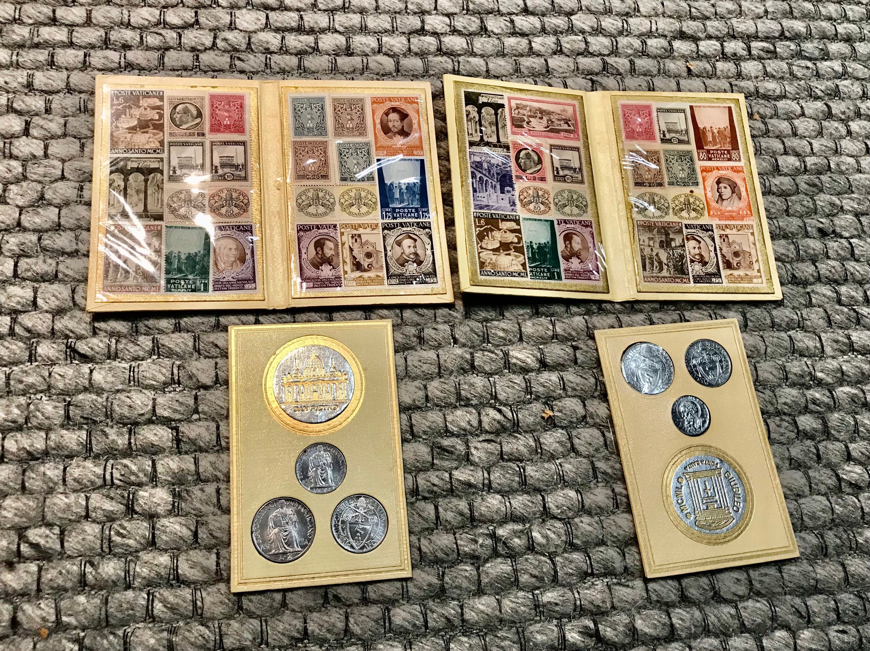 1950年発行のバチカン聖人記念冊子（ピウス12世教皇、第二次世界大戦の