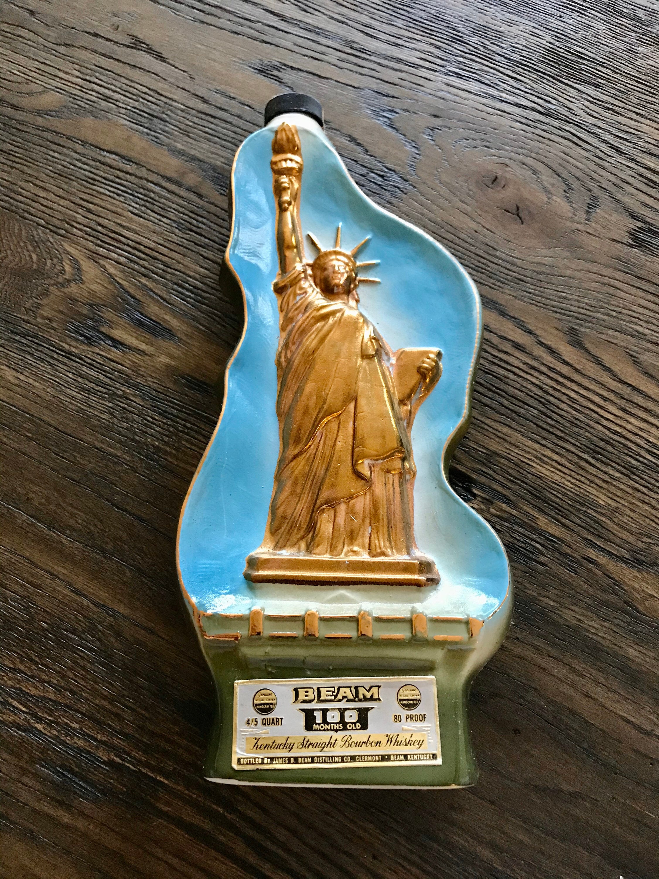 Vintage Statue of Liberty Bottle 1975 Jim Beam Hand Crafted Regal China