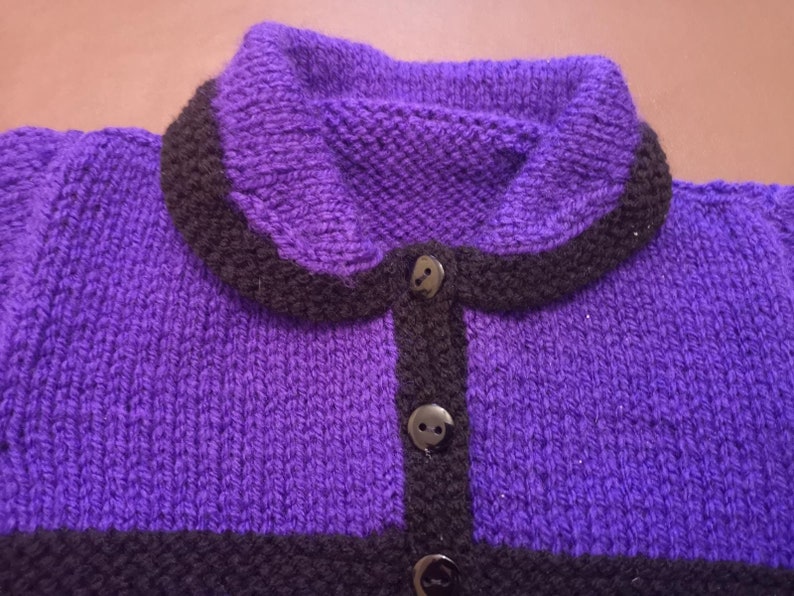 Hand knitted hat and coat 0-3 months Age 0-3 months. Baby hat and coat