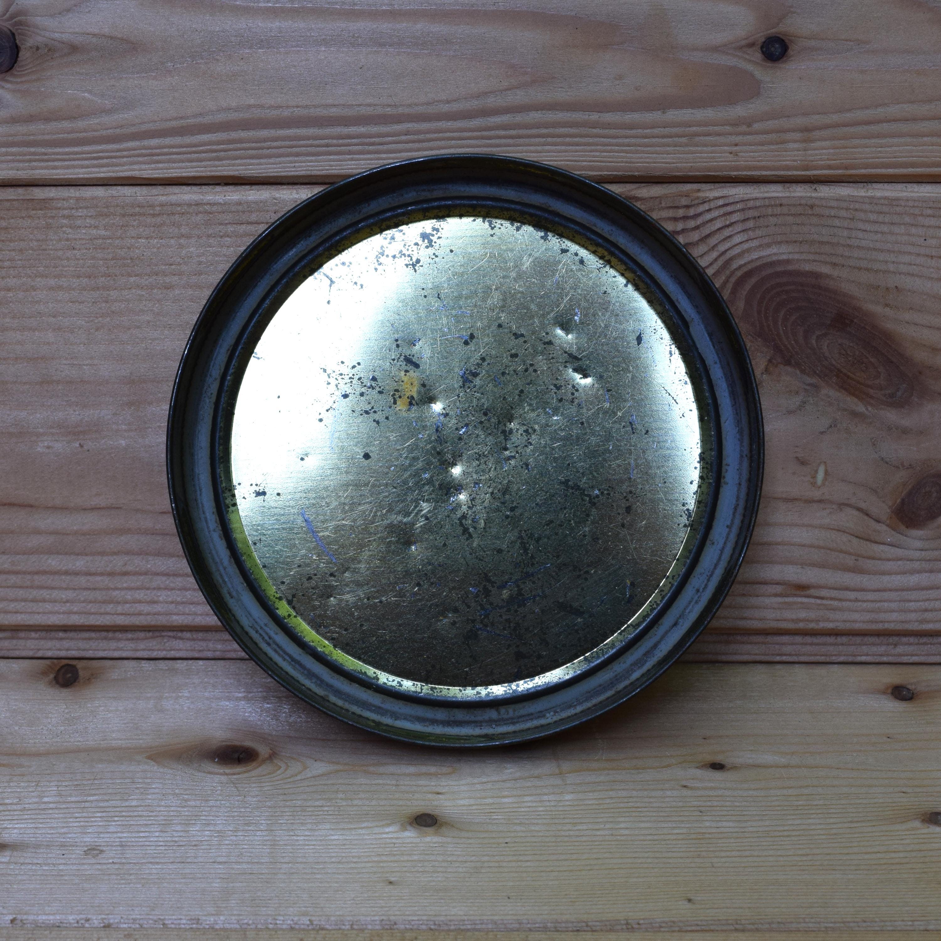 players no name tobacco tin Round Player's Tobacco Tin (EMPTY), 