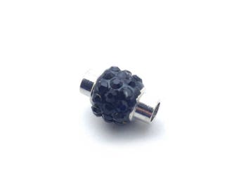 x1 fermoir aimanté strassé noir pour cordon rond 4mm: AF0044